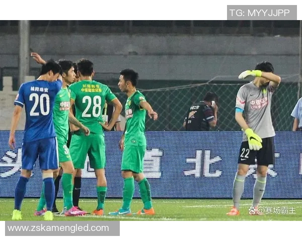 武汉足球队状态变革引发热议球迷期待新篇章的崛起与挑战 武汉足球队状态变革引发热议球迷期待新篇章的崛起与挑战