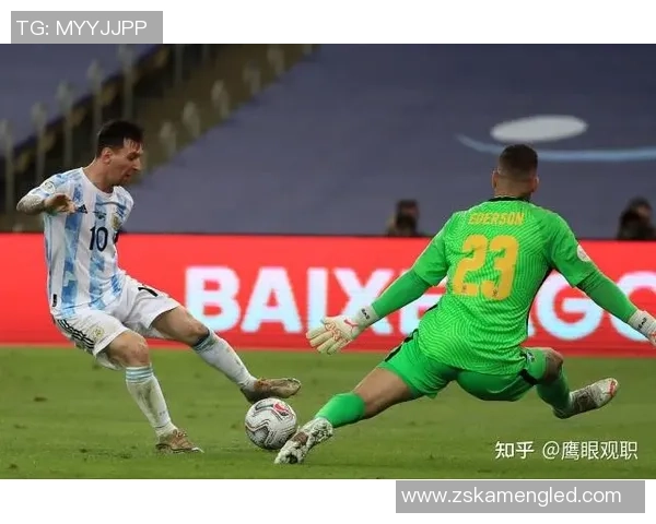 深入分析成都羽毛球队的防守反击战术及其战术优势 深入分析成都羽毛球队的防守反击战术及其战术优势