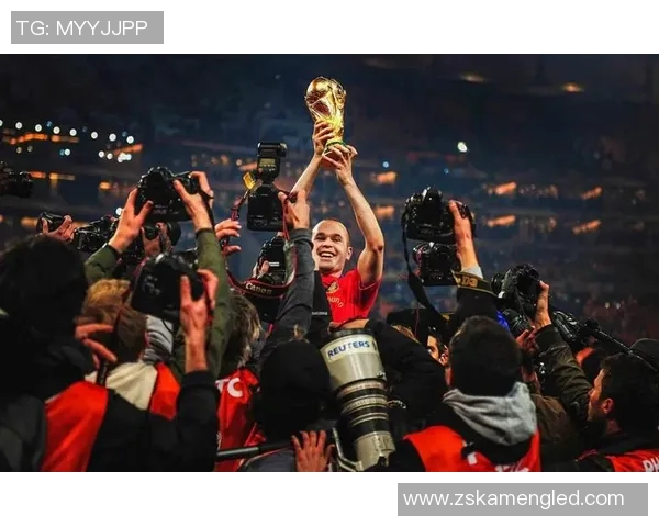 西班牙足球巨星托的辉煌历程与传奇瞬间回顾 西班牙足球巨星托的辉煌历程与传奇瞬间回顾